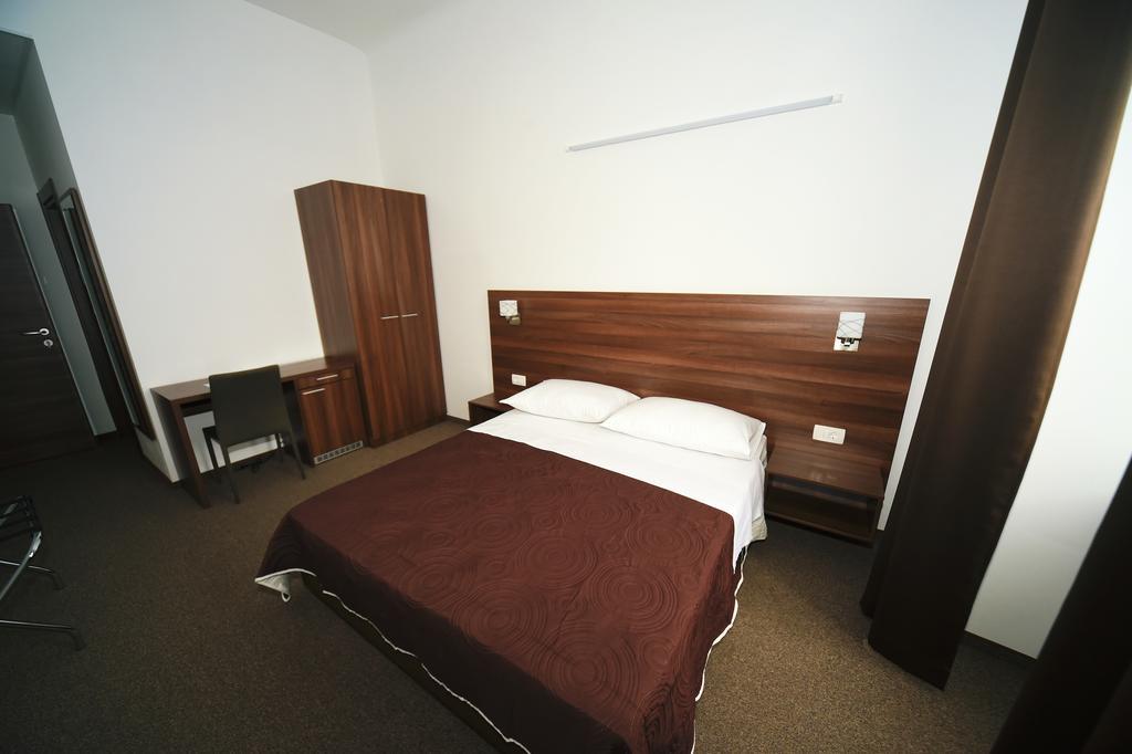 Riva Rooms Rijeka Bilik gambar